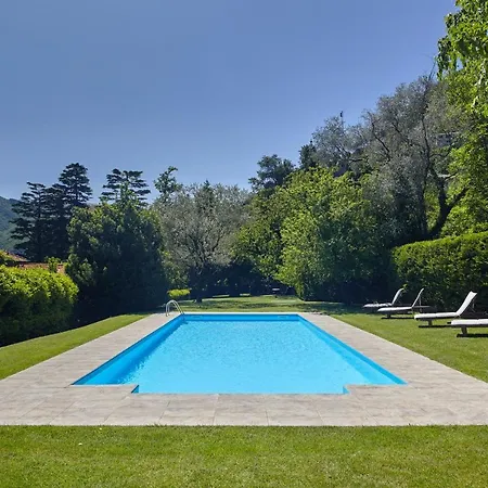 Villa Sleeps 11 With Pool Air Con And Wifi