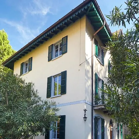 Villa Sleeps 11 With Pool Air Con And Wifi Laglio