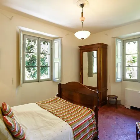 Villa Sleeps 11 With Pool Air Con And Wifi *